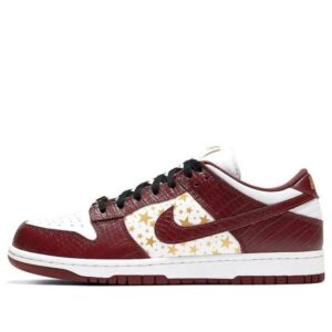 Nike x Supreme SB Dunk Low OG QS 'Barkroot Brown'