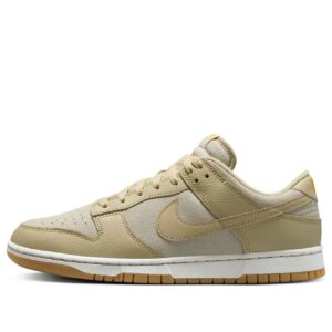 Nike Dunk Low 'Khaki Gum'